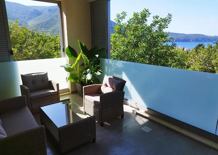 アパート M&d Appartments コミジャ